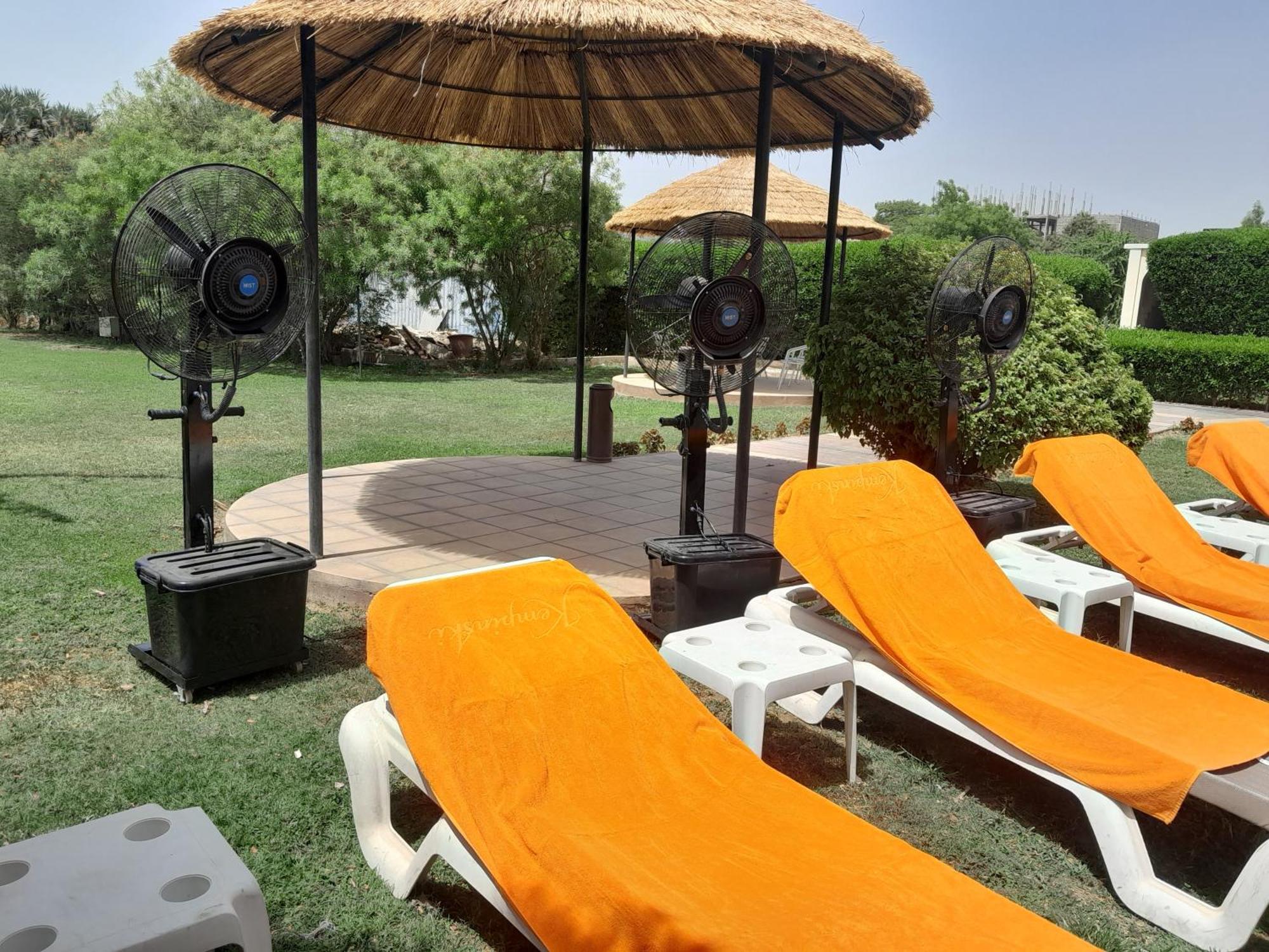 L'Amitie Hotel NʼDjamena Exterior foto